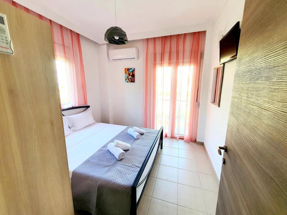 Cozy & Cool Apartment N1 30M From Sea Nea Kallikrateia Extérieur photo