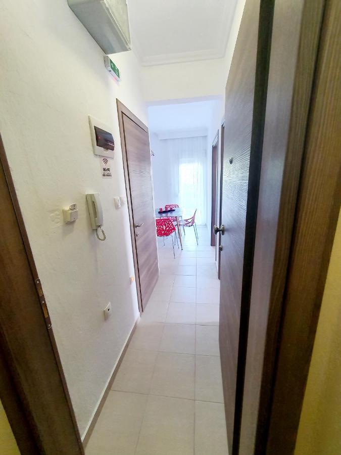 Cozy & Cool Apartment N1 30M From Sea Nea Kallikrateia Extérieur photo
